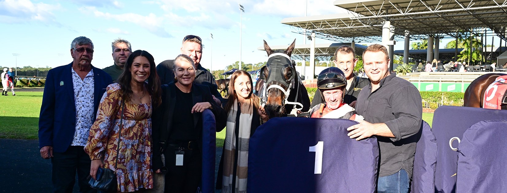 Peoples clan knock up a special victory for late trainer :: Racing Queensland