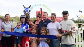 Lightning to strike twice for Edwards