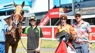 Royes and Hedley eye Cup glory